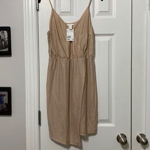H&M sparkly nude dress perfect for NYE